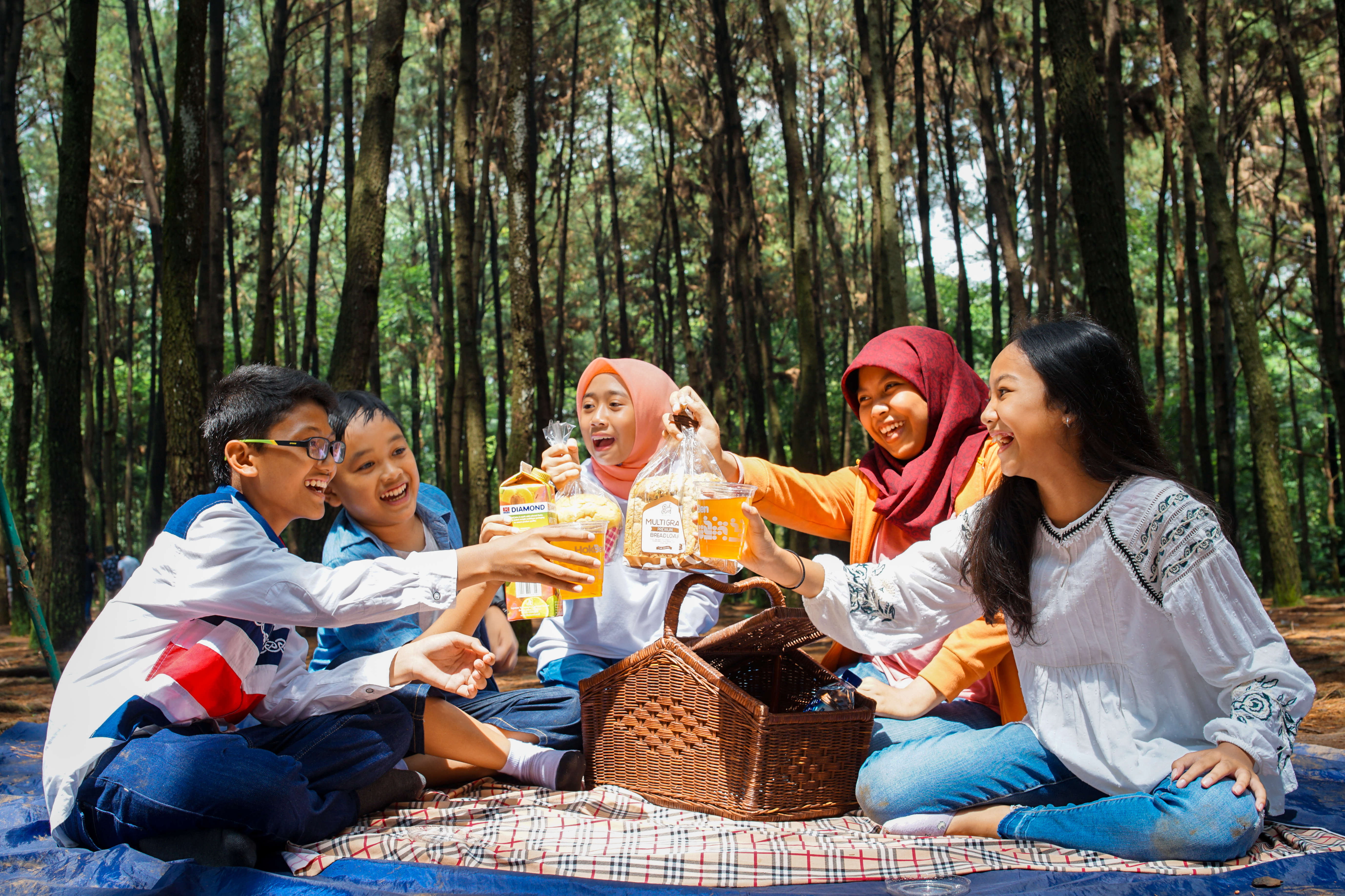 Behind The Lens: Cara Kami Menangkap Momen Event Corporate